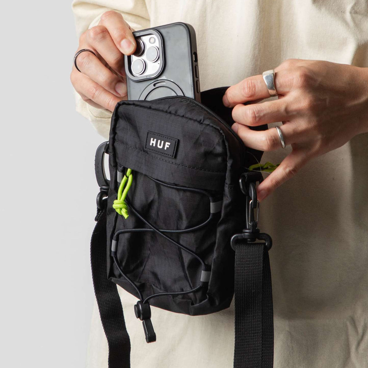 BOLSO HUF BOWERY SIDE BAG CLEAR