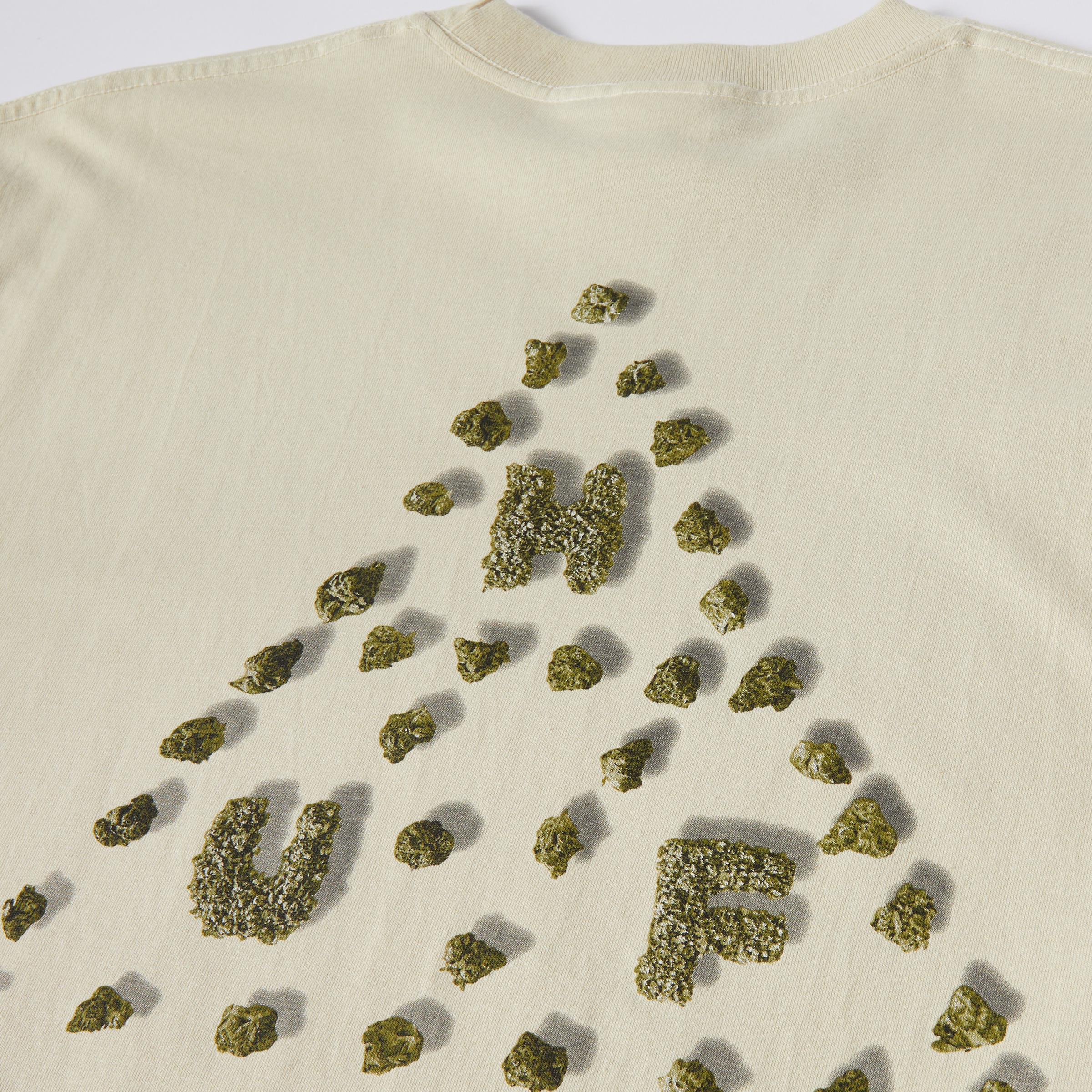 DANK-S-S-TEE_STONE_TS02379_STONE_04.png