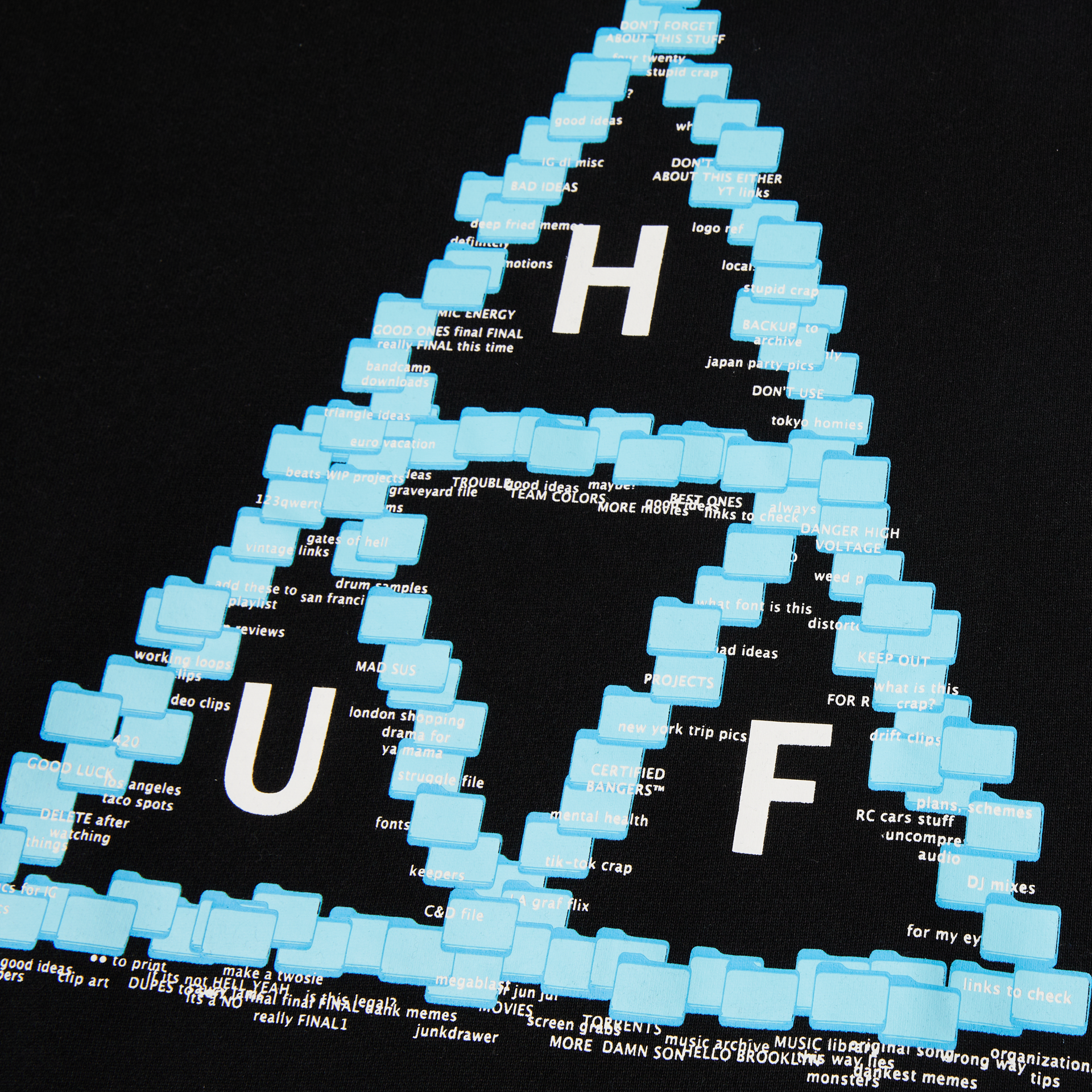 DESKTOP-P-O-HOODIE_BLACK_PF00726_BLACK_03.png