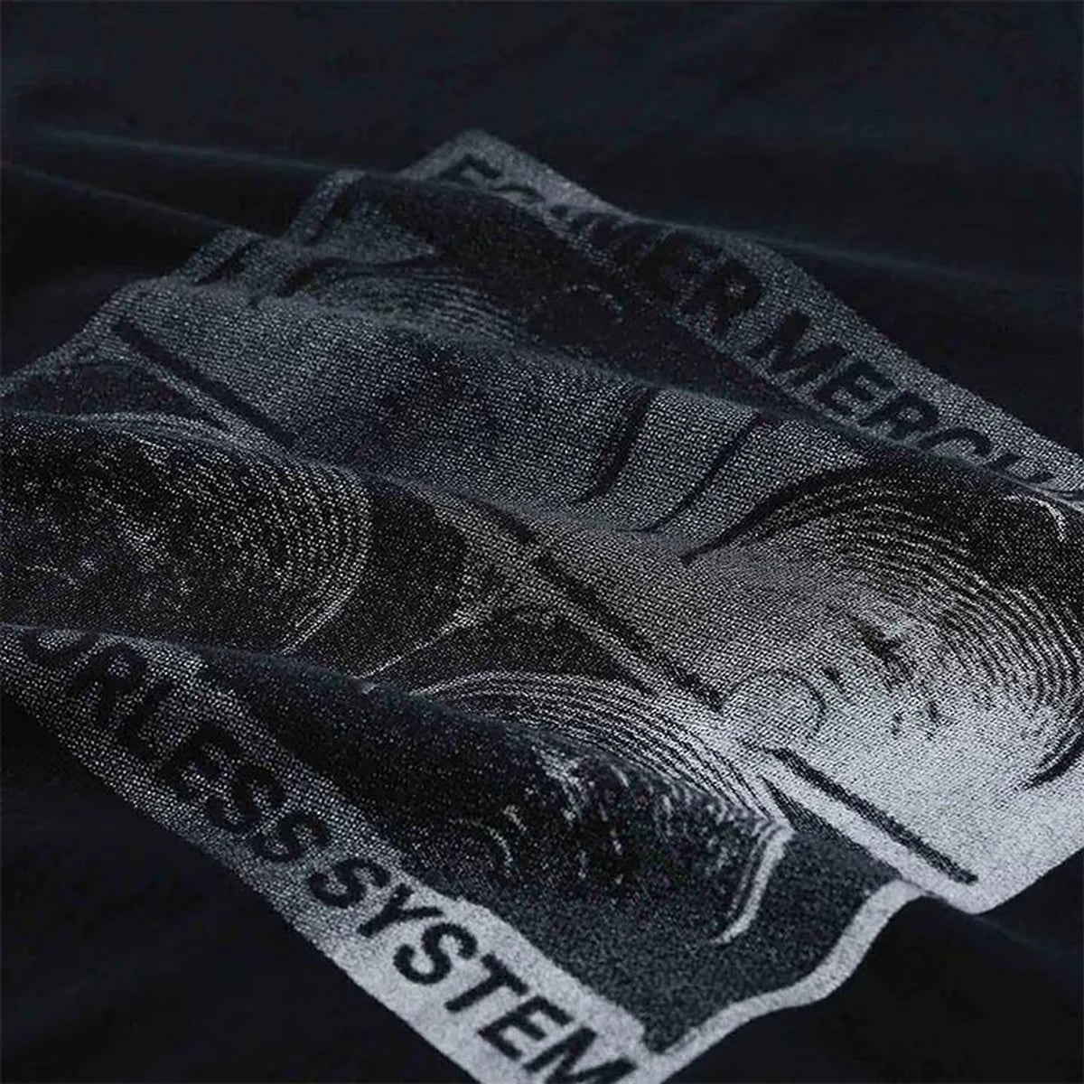 FORMER-CRUX-SCAN-TEE_BLACK_04.webp