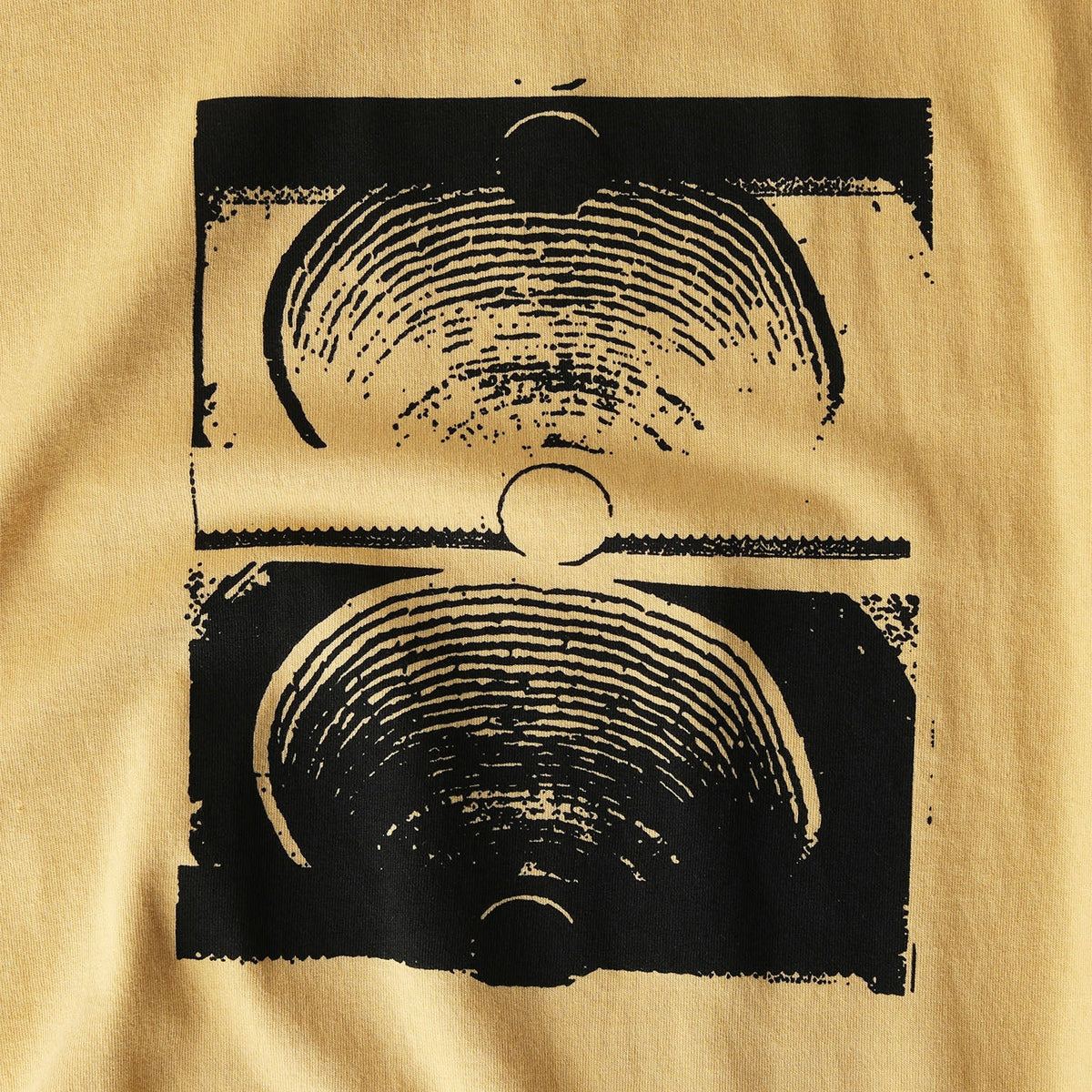 POLERA FORMER CRUX T-SHIRT MUSTARD