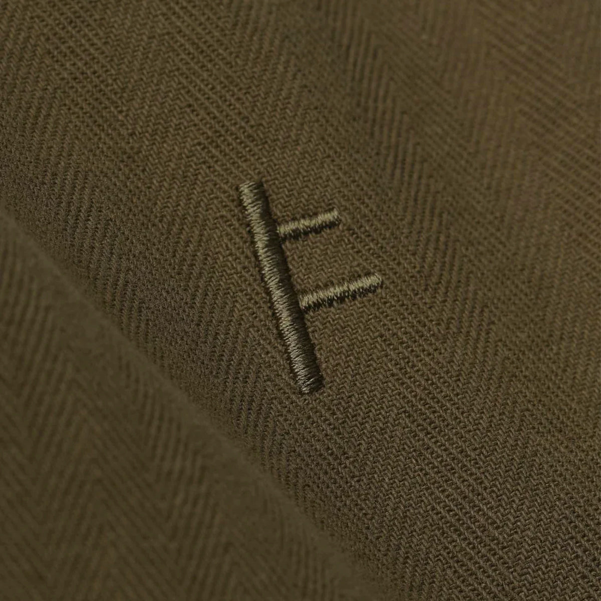 BERMUDA FORMER PRAYER HERRINGBONE 18' WALKSHORT BRW