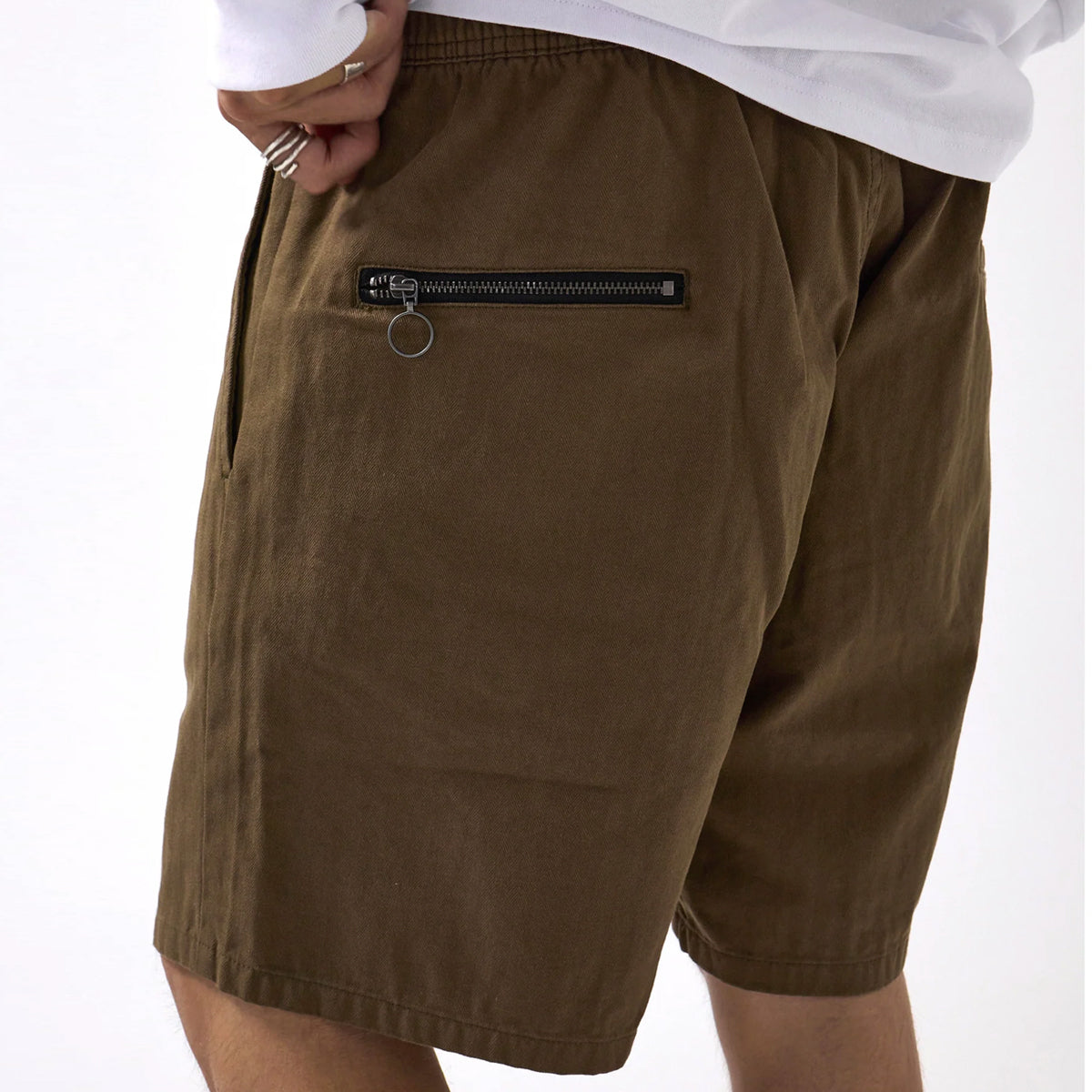 BERMUDA FORMER PRAYER HERRINGBONE 18' WALKSHORT BRW