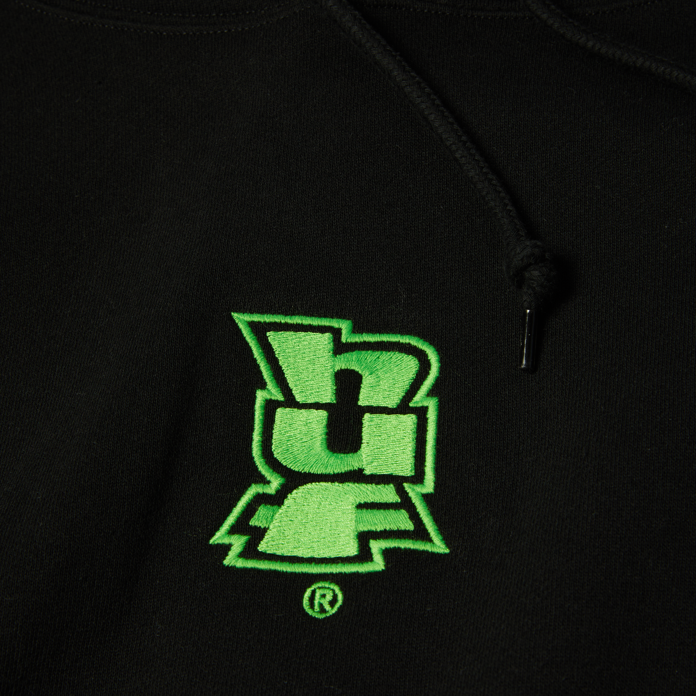 MEGABLAST-EMB-P-O-HOODIE_BLACK_PF00757_BLACK_03.png