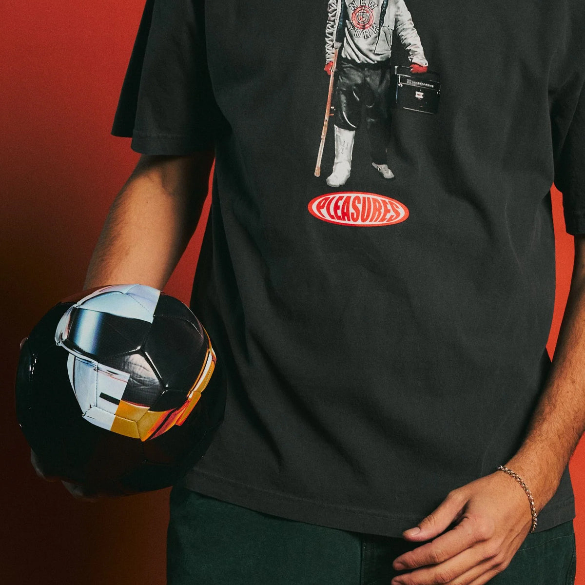 Pelota de Futbol PLEASURES Helmets Soccer Ball Black