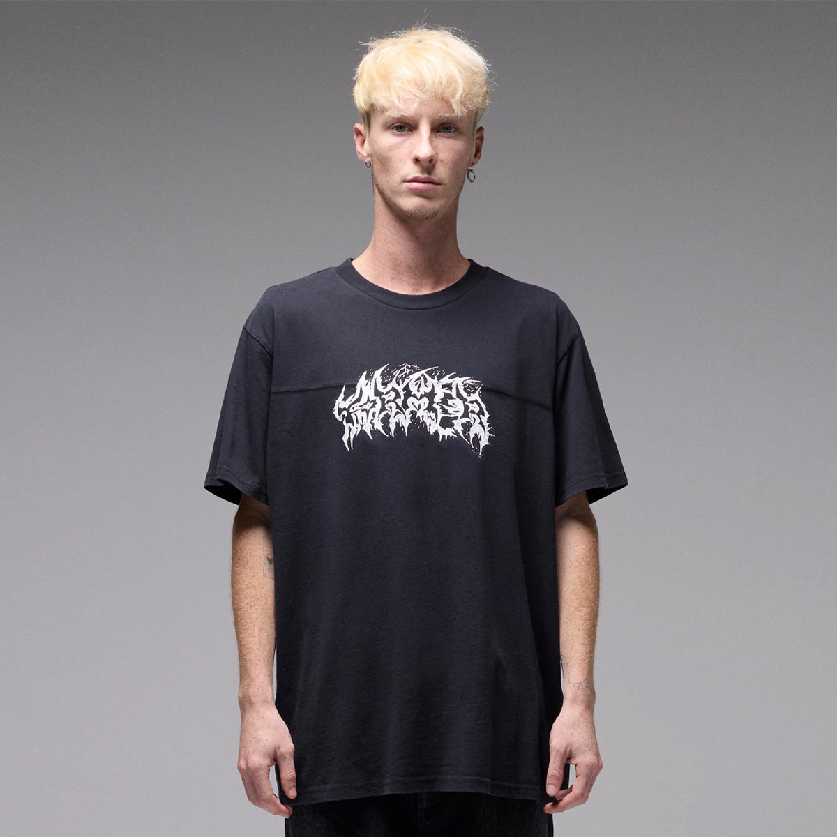 Polera FORMER Praise Washed Black