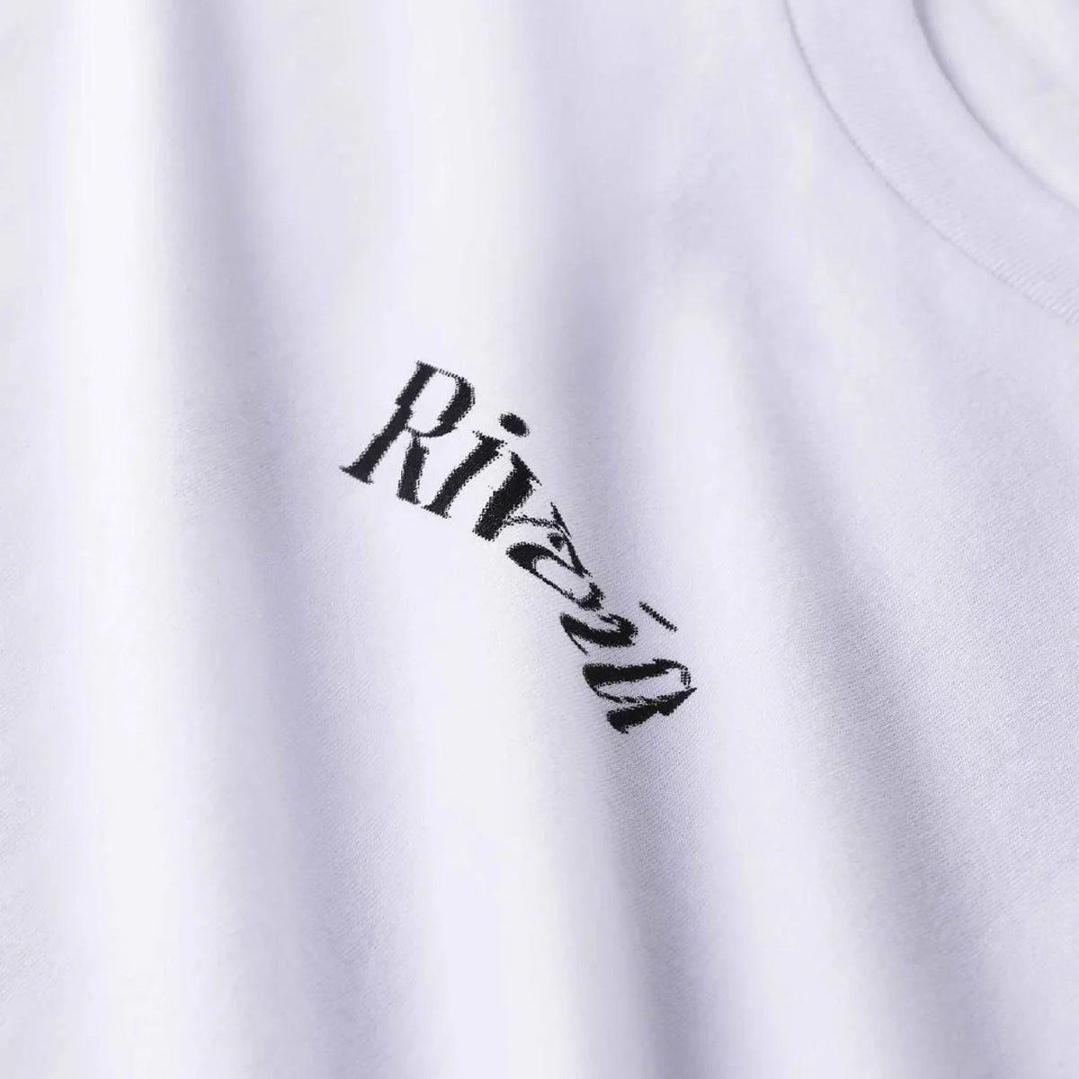 RIVVIA46.jpg