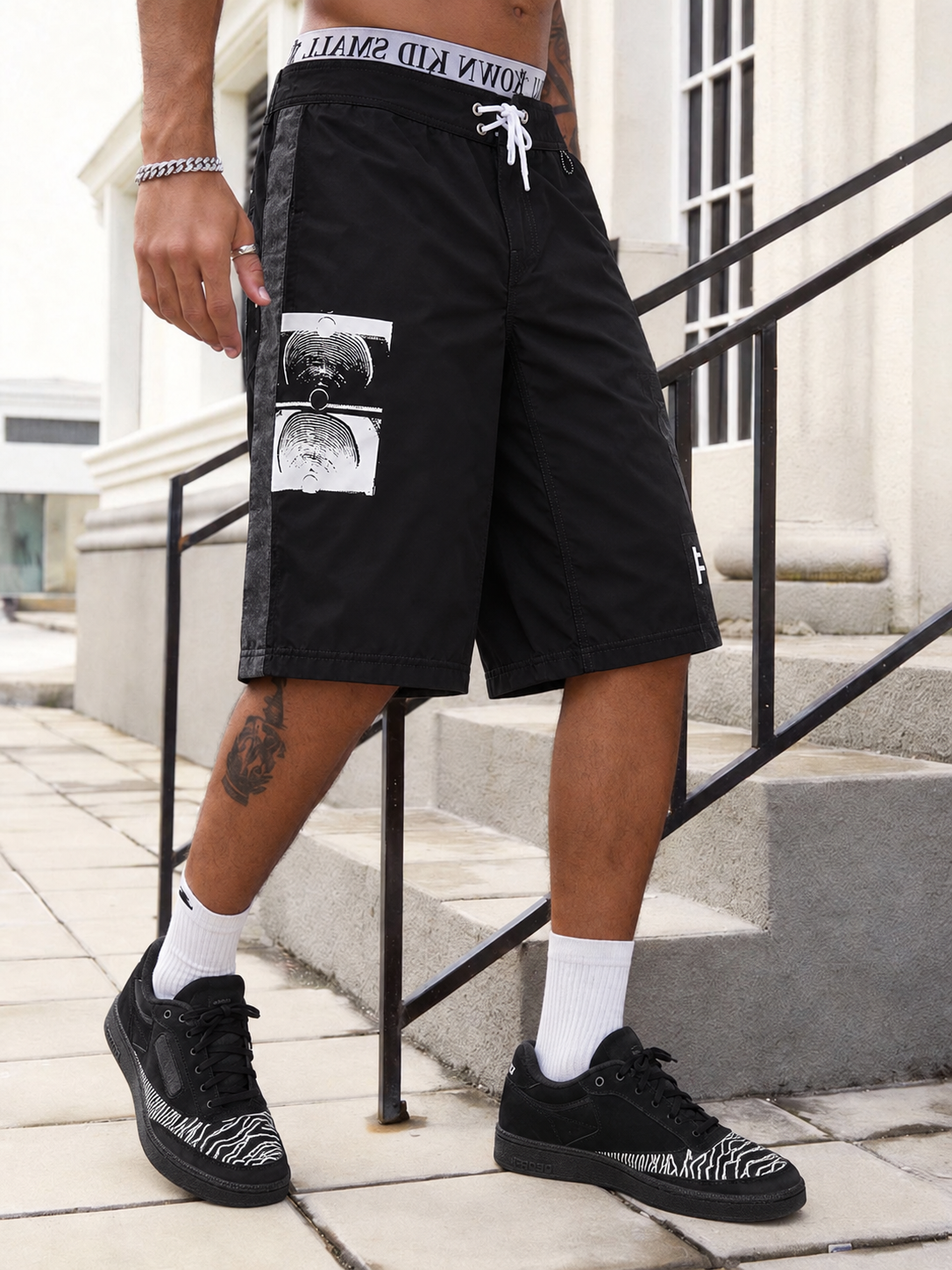 Shorts_Former_y_tenis_negros.png