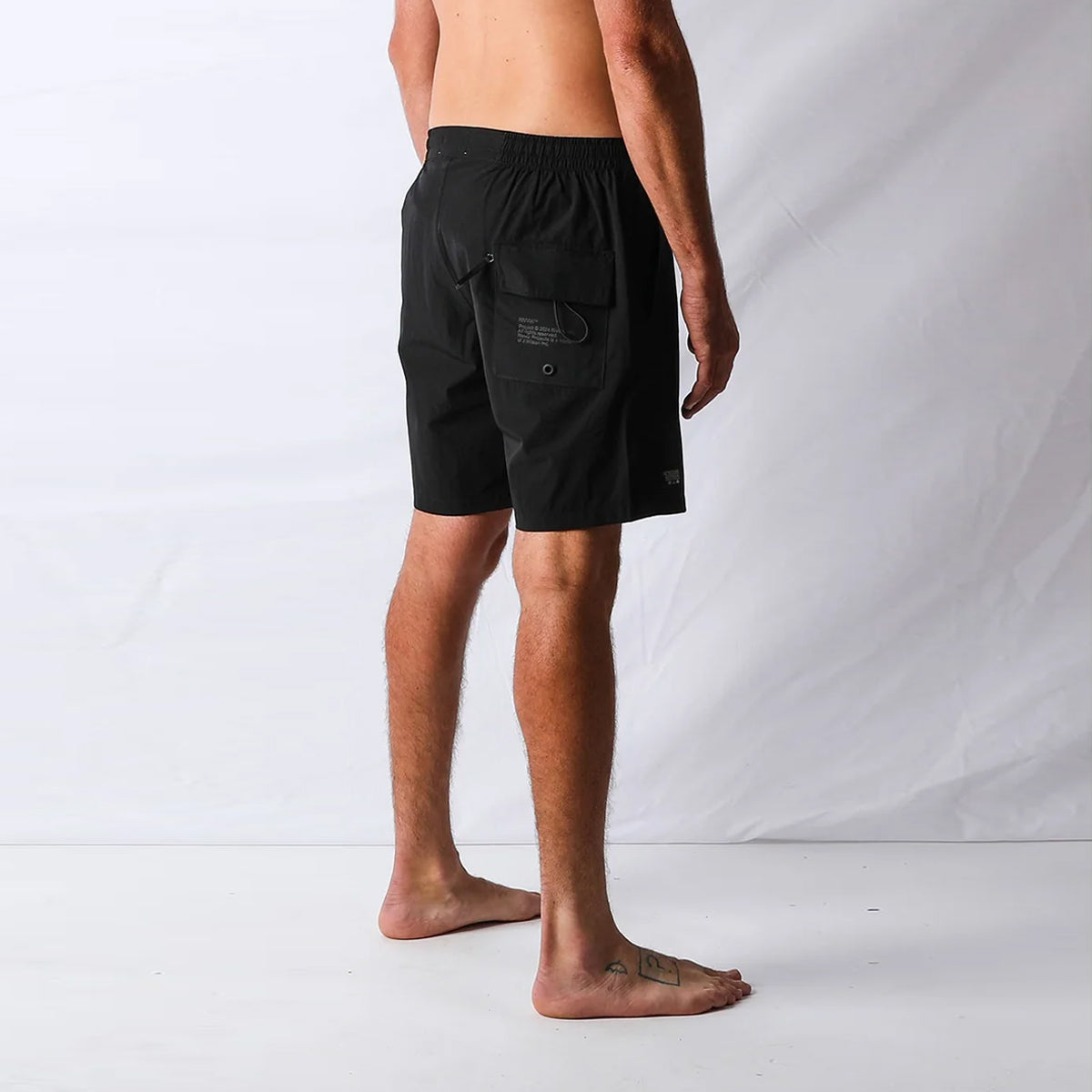 TRAJEDEBANORIVVIADISCOVERYDAILYRIDEBLK1.jpg
